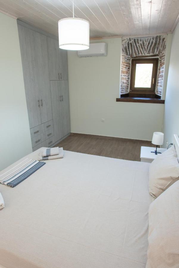 Με Θέα Το Ηλιοβασιλεμα 2 Villa Афисос Екстериор снимка